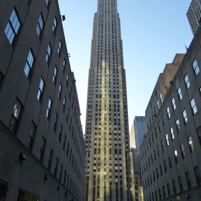 Rockefeller Center - Raymond Hood, architecte - Lee Lawrie, sculpteur - José Maria Sert, peintre - 1930-39