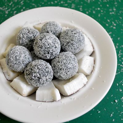 Energy balls à la spiruline, chanvre & coco