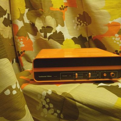 TOURNE-DISQUE ORANGE