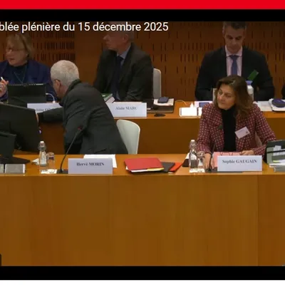 REVUE DE PRESSE NORMANDE au 16 décembre 2025:  Sur fond de colère paysanne, la Région Normandie réduit son budget de 87 millions pour 2026.