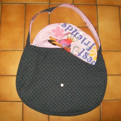 Voici deux sacs en jeans doublés en coton et un