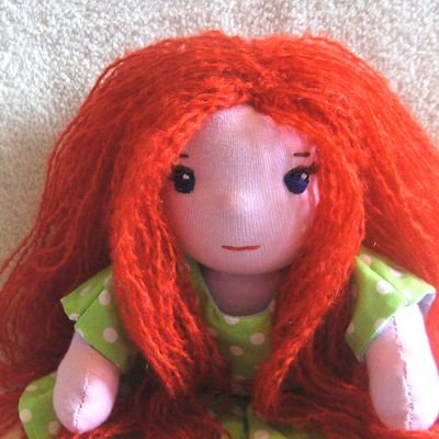 Une garde-robe pour poupette de 25 cm :)