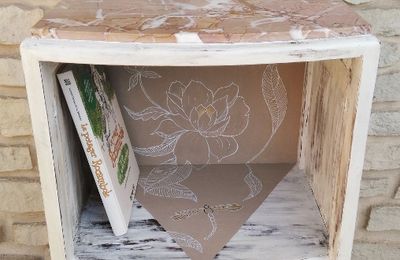 ♣ Chevet bois & marbre customisé