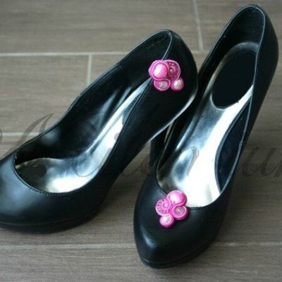 les clips à chaussure en soutache