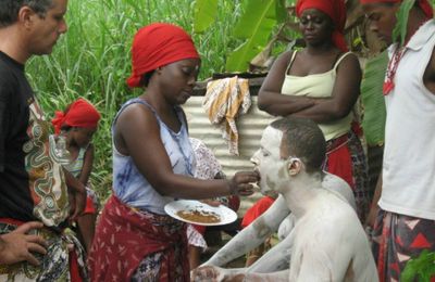 Redécouvrez la Puissance des Traditions Vodoun Authentiques avec le Grand Maître Sorcier DANKLOUNON ROMÉO