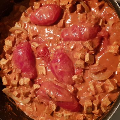 Colombo de tofu au curry et à la cannelle