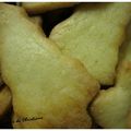 DES PETITS BISCUITS SABLES DE NOEL....