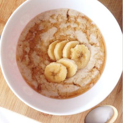 Porridge à la banane et sirop d'érable pour le petit dej' ♥