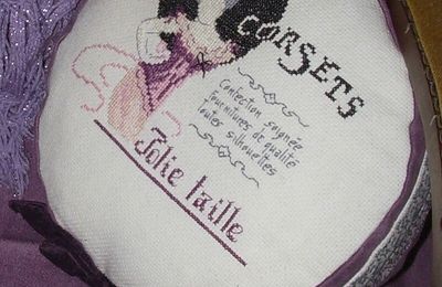 Jolie taille - part II : coussin