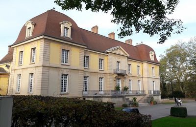 Le château de Lacroix-Laval