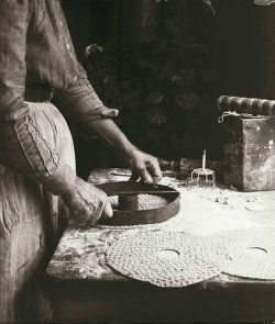 Crackers! Homemade Knäkebröd aka Swedish Hardtack