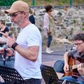 AUTOUR DE JEAN-MARC RENOTTE, LES MUSICIENS SORTENT DES CAVES.