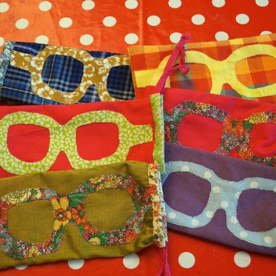 Panoplie d'étuis à lunettes