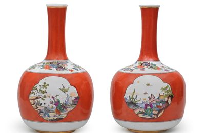 An extremely rare pair of Meissen red-ground bottle vases, circa 1735