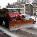 L'Unimog (Mercedes) chasse neige (Obernai)