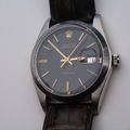 Bourse de Mer - OysterDate 6694 de 1976 cadran noir et Index or - Gilt dial