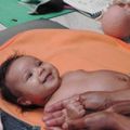 A la découverte du massage bébé