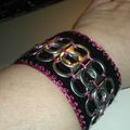 Bracelet au crochet et en languettes de canettes