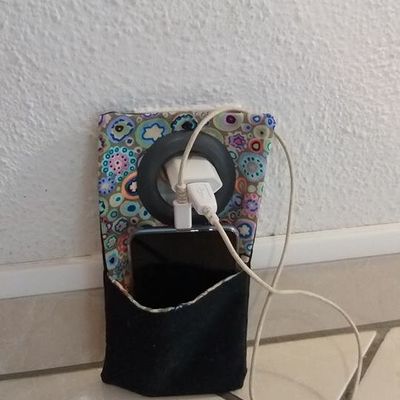 Pochette recharge portable 