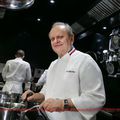 Insultes et harcèlement dans les cuisines de Joël Robuchon