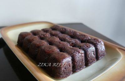 CAKE AU CHOCOLAT ET AUX CACAHUÈTES 