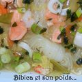 Bouillon miso aux fruits de mer, saumon, konjac et chou chinois {plat complet}