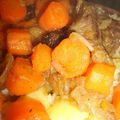 Boeuf aux carottes et aux pruneaux