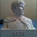 Le buste d'Alix chez Hachette