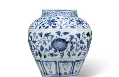 A very rare blue and white ‘chrysanthemum’ jar, Yuan dynasty (1279-1368)