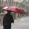Arles et les parapluies!