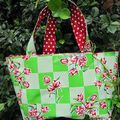 Sac cabas vert aux tulipes