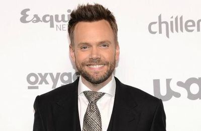 X-Files : Joel McHale a signé !