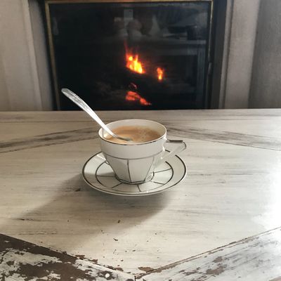 Bouts de chiffons, objets du quotidien mais aussi de mémoire, ...