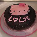 Gâteau girly HELLO KITTY en pâte à sucre