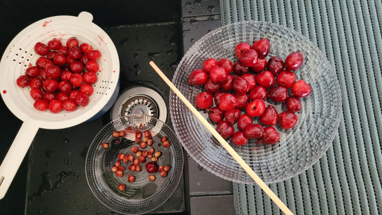 comment dénoyauter facilement des cerises 