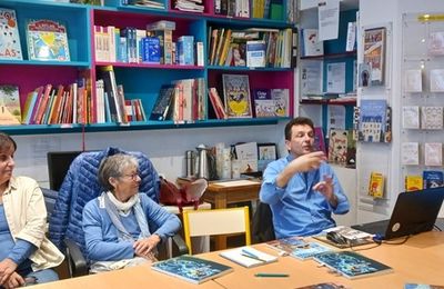 Invitation à la bibliothèque des Amis de la bienvenue