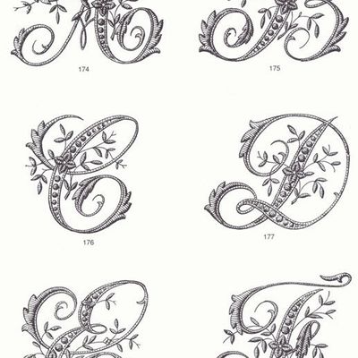 Images rétro en noir et blanc du jeu de la salière