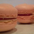 Macarons rose façon BN fraise filante ou chocolat rose