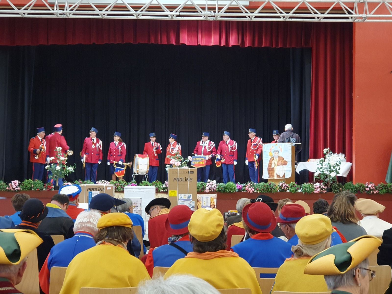 Fanfare (2)