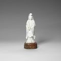 A blanc-de-chine figure of Guanyin, 18th-19th century