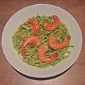 Duo de spaghetti (pasta et courgette) au pesto d'épinards et scampi grillés (4 pers.)