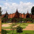 Un jour, une photo - Phnom Penh, Musée - La place