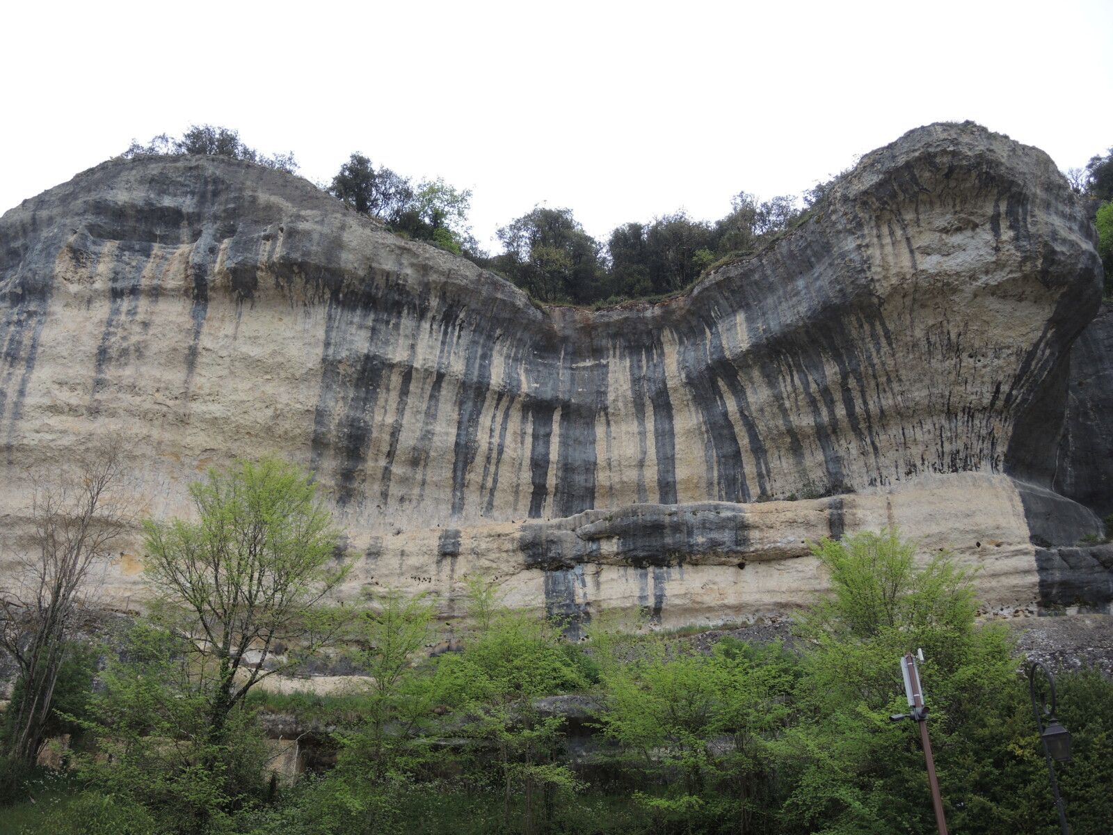 Les Ezies, les falaises (24)