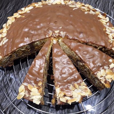 Gâteau tigre: vanille/chocolat/caramel beurre salé moelleux à souhait