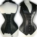 Le chemisier corset gothique chic imitation cuir