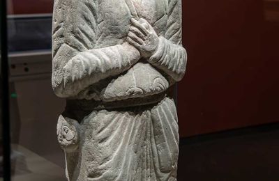 Stone Figure of a Woman, Tang dynasty, 7th Century