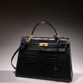 Hermès Paris Made in France, Sac "Kelly" 33 cm en crocodile porosus noir