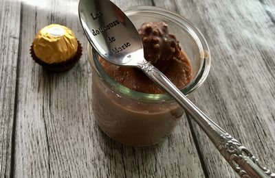 Petits pots de crèmes aux Ferrero Rocher