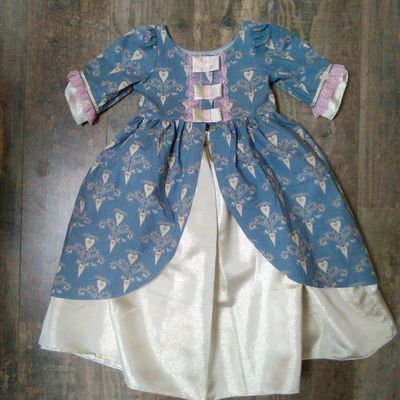 Bleue et dorée... encore.