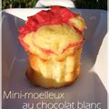 Mini-moelleux au chocolat blanc, coeur fraise